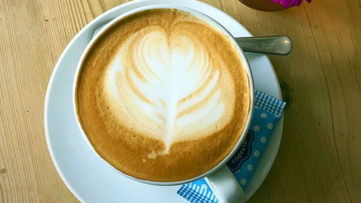 Branching Out – cake shop in Elmers End, London